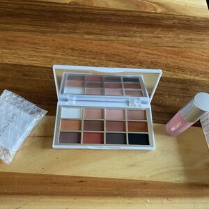 NEW 12-Color Eyeshadow Palette with Mirror Liquid Blush and Bronzer